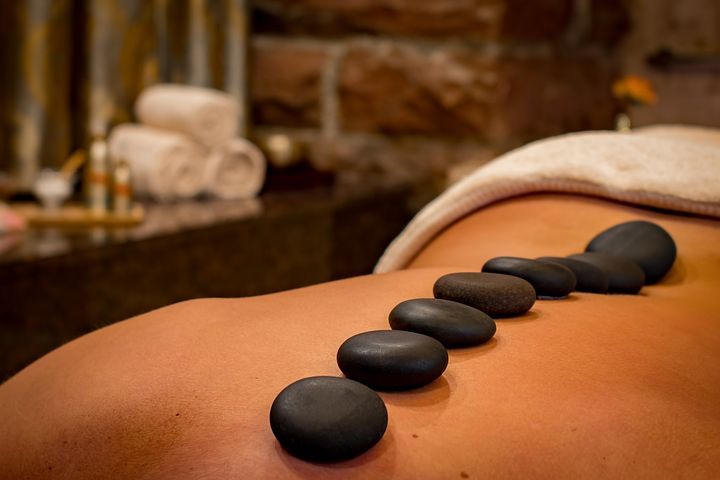 CAVITATION + MASSAGE ANTICELLULITE  +  PEELING DU CORPS